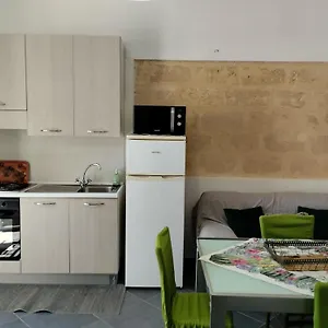 https://casa-in-centro.sicilyhotelsitaly.net